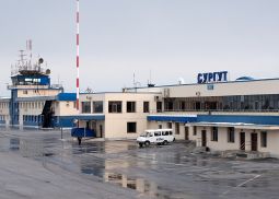 Аэровокзал Сургута в 7 раз обслужил миллионного пассажира