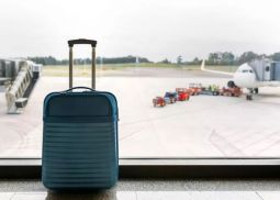 В аэропорту Платов внедрена услуга по дезинфекции багажа